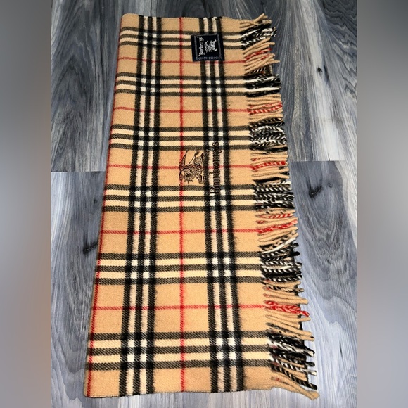 Vintage Burberry Nova Check 100% Wool Shawl Scarf - Picture 16 of 16